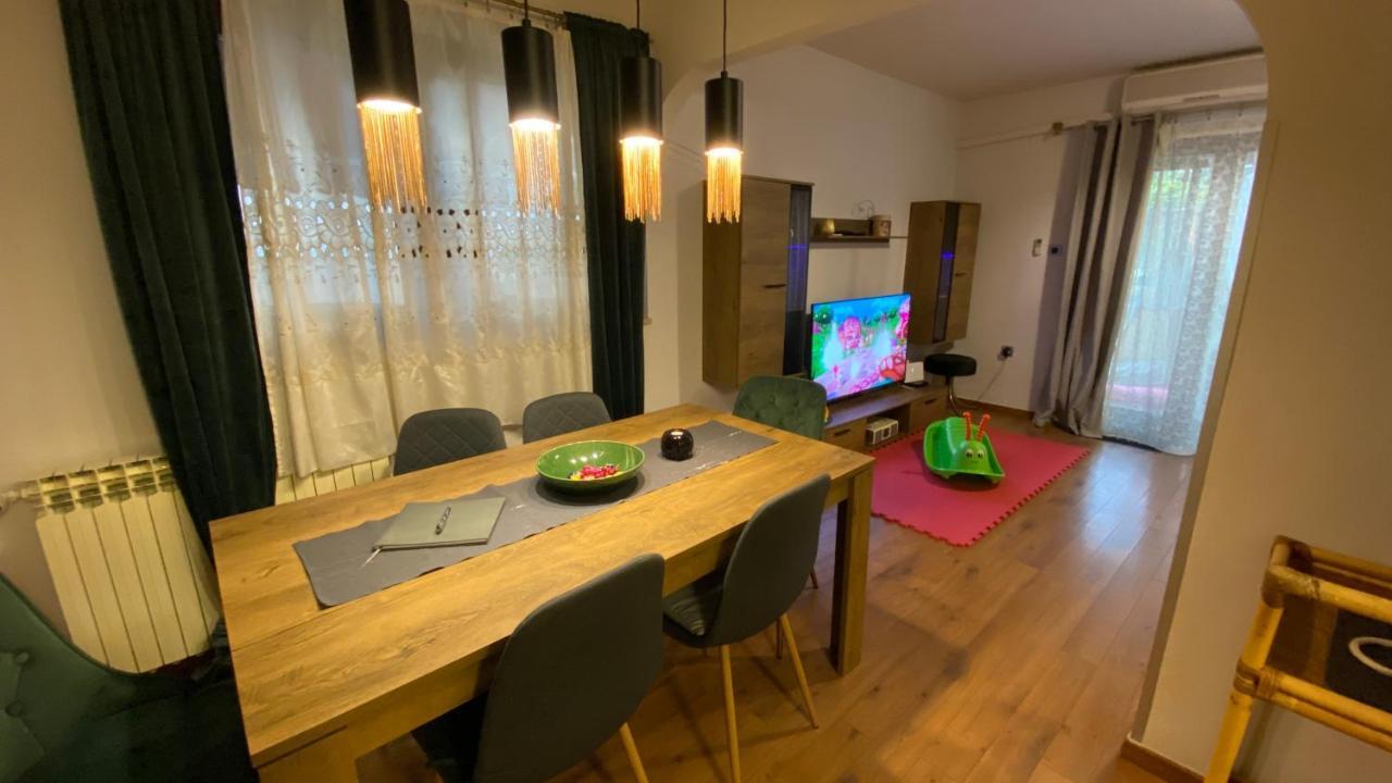 Lux Apartment Barbara Пореч Екстериор снимка