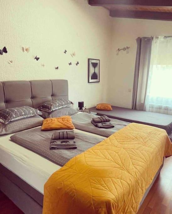 Lux Apartment Barbara Пореч Екстериор снимка